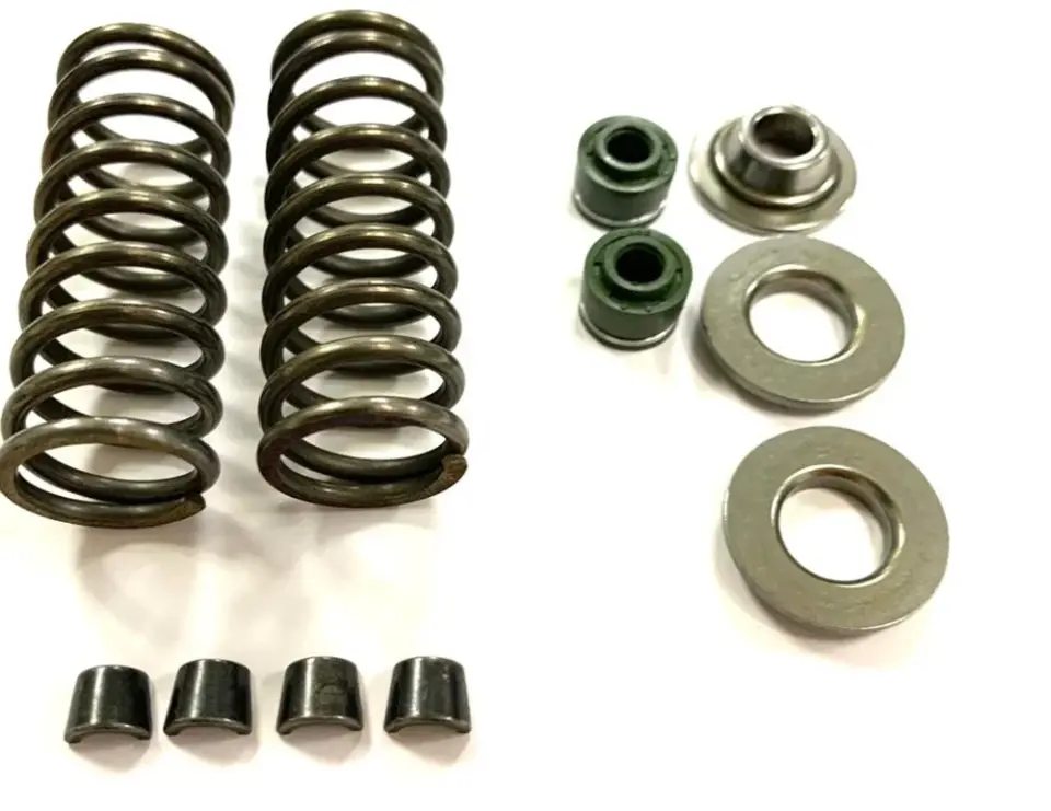 ÜST KAPAK YAYI YBR 125